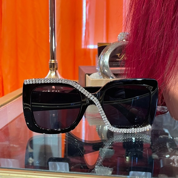 It Girl Shades - Picture 4 of 6